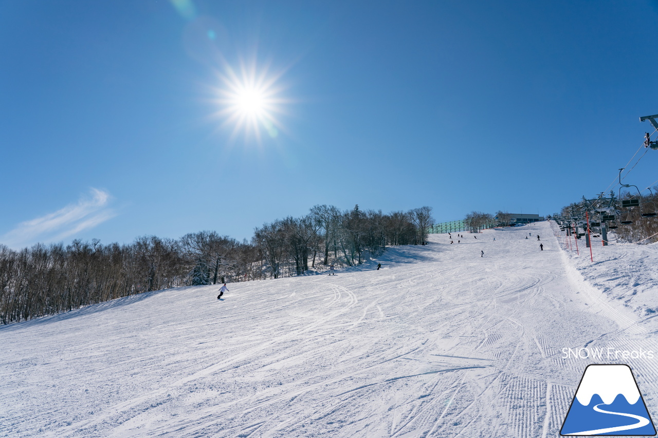 札幌国際スキー場｜北海道最高峰・旭岳も見えた！これ以上はなかなか無い、澄み渡る青空に恵まれた１月最後の日曜日。